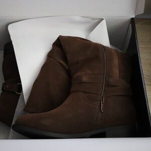 NWT Torrid Knee High Brown Boot